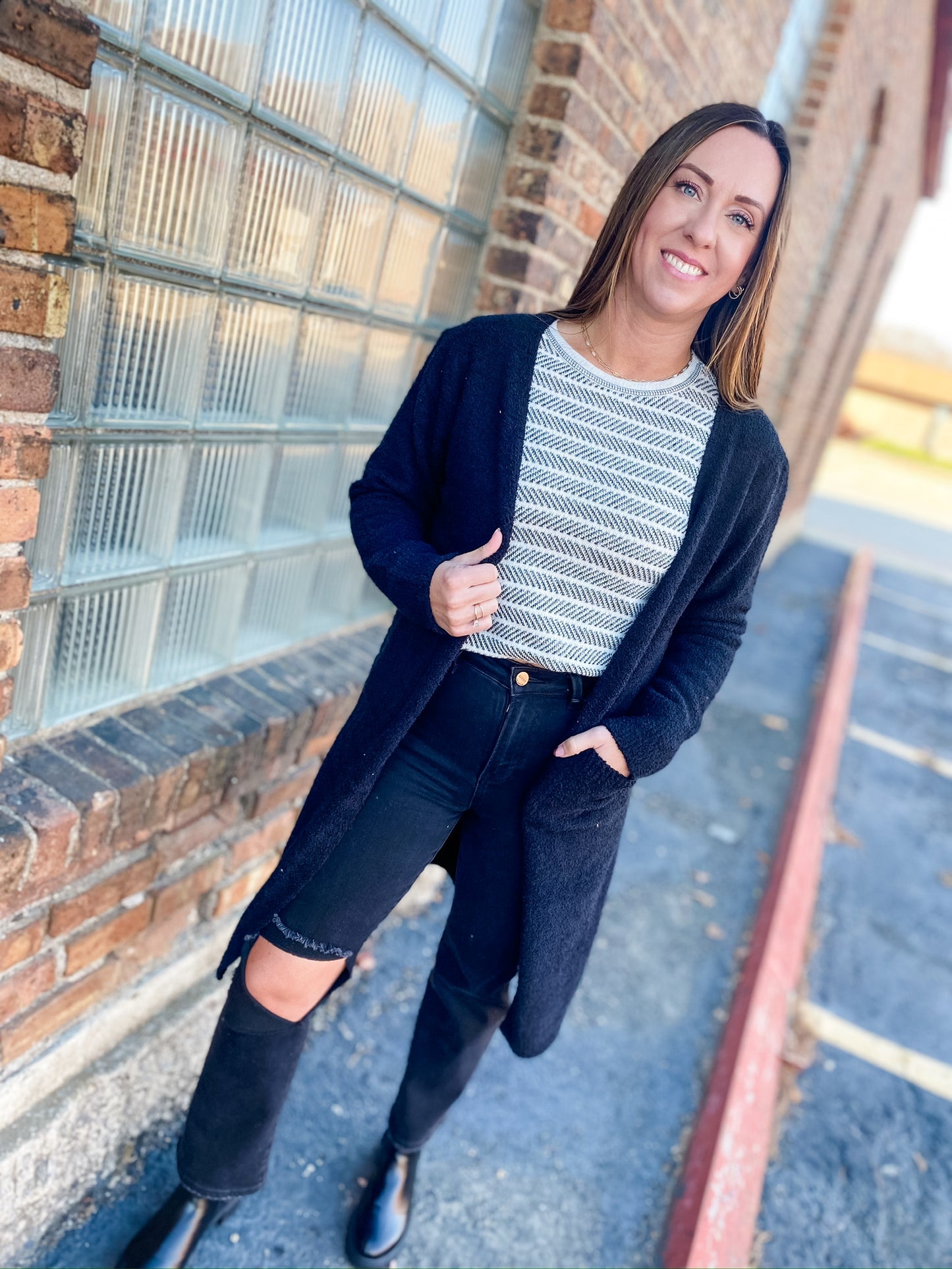 Sweet Caroline Black/White Top