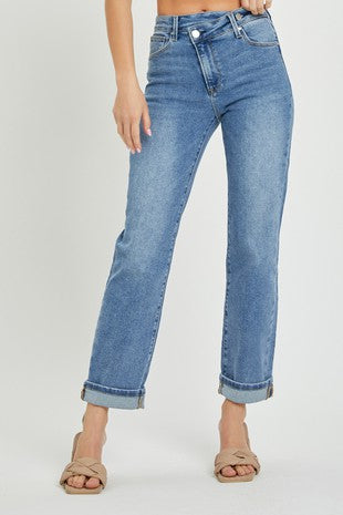 Risen Curvy Mid Rise Cross Over Jeans