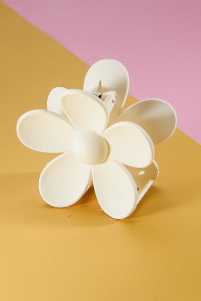 Oversize Matte Flower Hair Claws