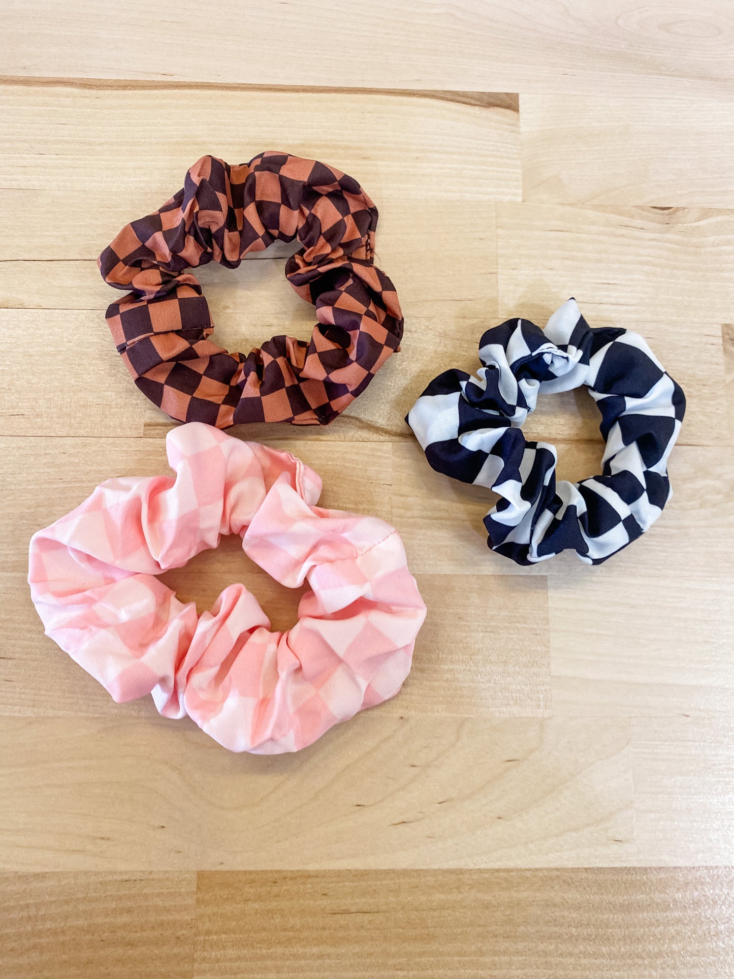 Checkered Scrunchie Pack