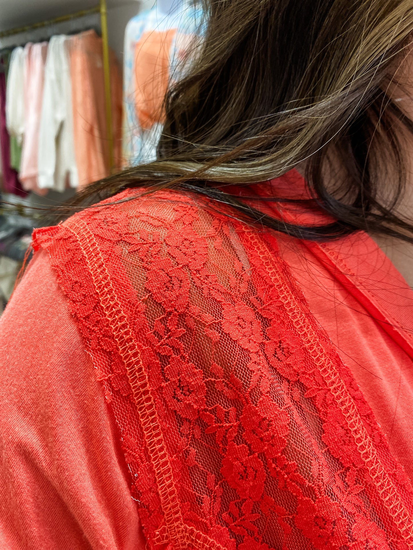 Lace Roses Peach Echo Top
