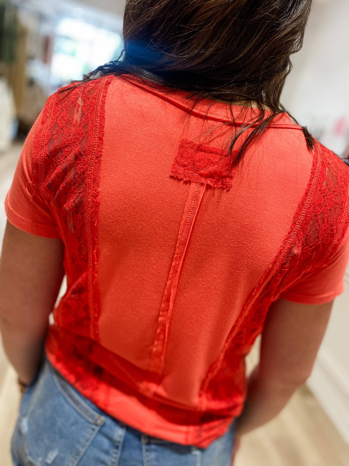 Lace Roses Peach Echo Top