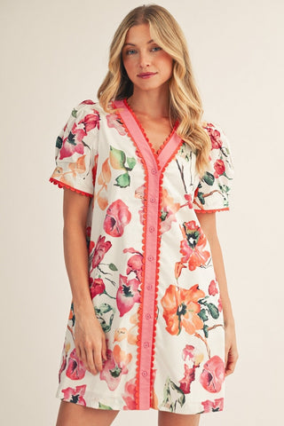 Off White Scallop Floral Shift Dress