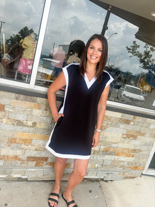 Black Contrast Casual Modern Dress - Modern Creek Boutique