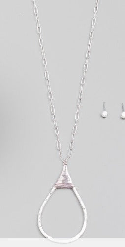 Teardrop Cutout Pendant Long Necklace Set