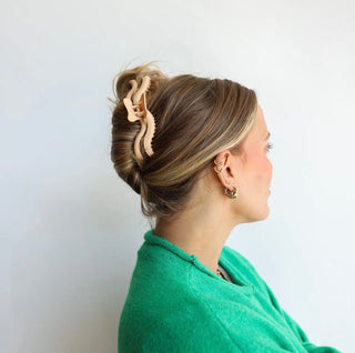 Kaxi Wavy Original Hold Everything Claw - Modern Creek Boutique
